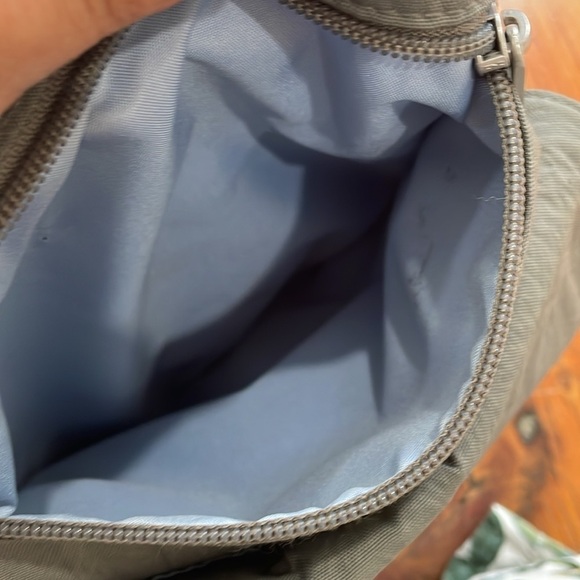 Baggallini Nylon Grey Crossbody Adjustable Bag - Picture 10 of 14